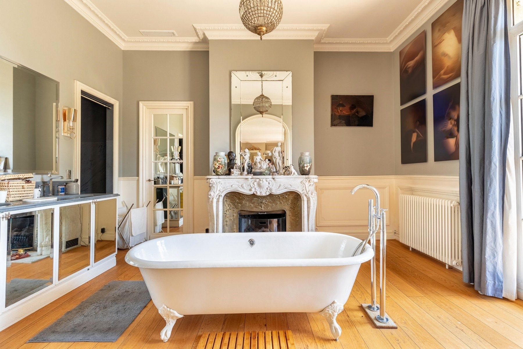 house 18 Rooms for sale on BORDEAUX (33000)