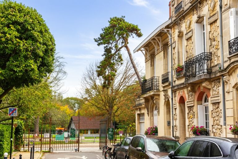 house 10 Rooms for sale on BORDEAUX (33000)