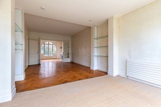 house 10 Rooms for sale on BORDEAUX (33000)