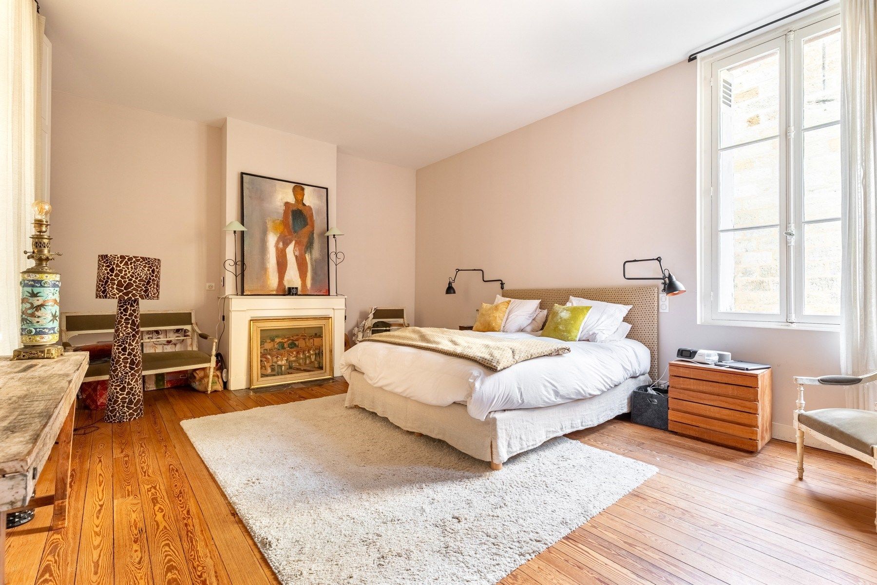 apartment 5 Rooms for sale on BORDEAUX (33000)