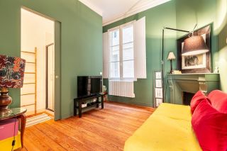 apartment 5 Rooms for sale on BORDEAUX (33000)