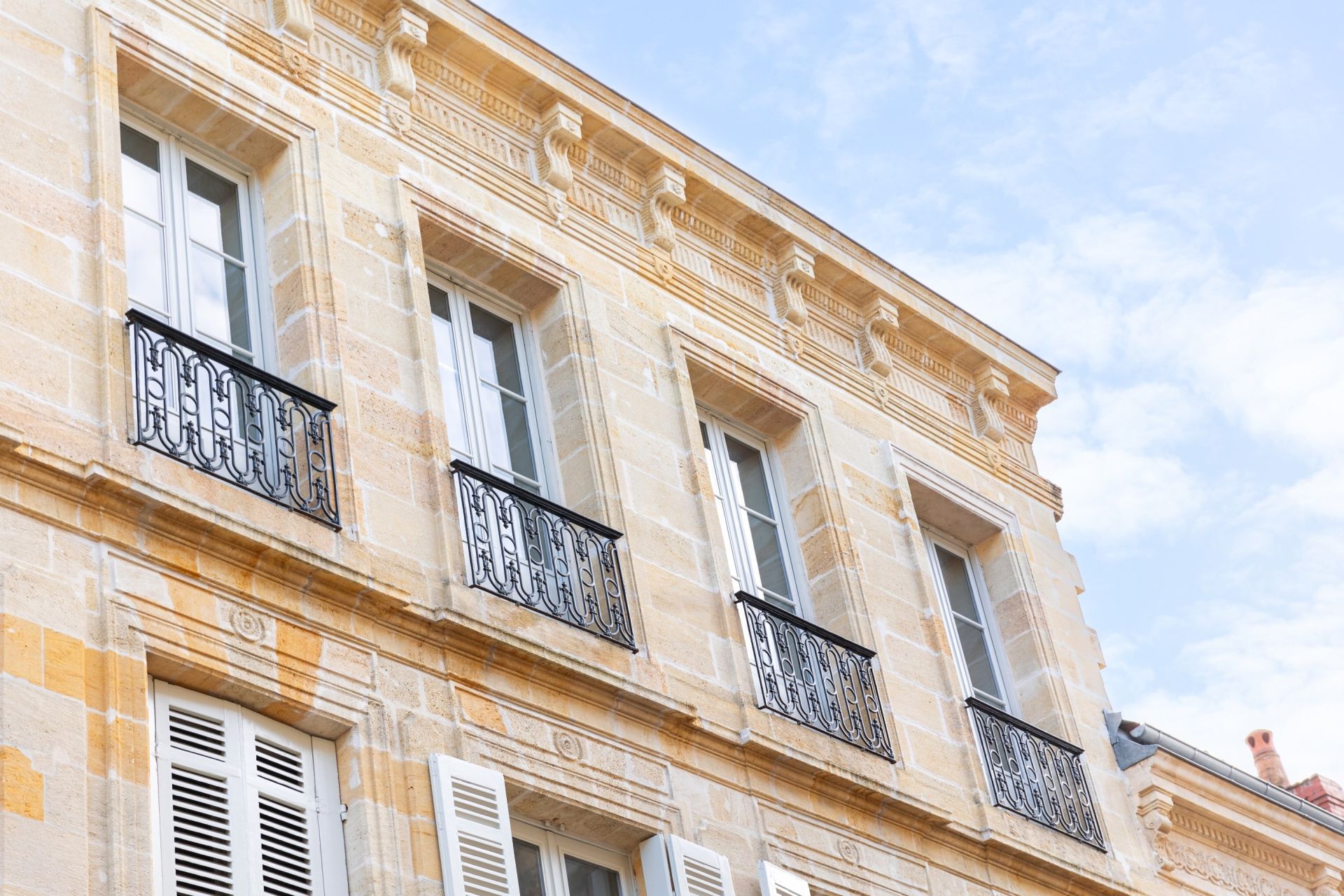apartment 4 Rooms for sale on BORDEAUX (33000)