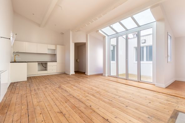 Sale Apartment Bordeaux 4 Rooms 81.61 m²