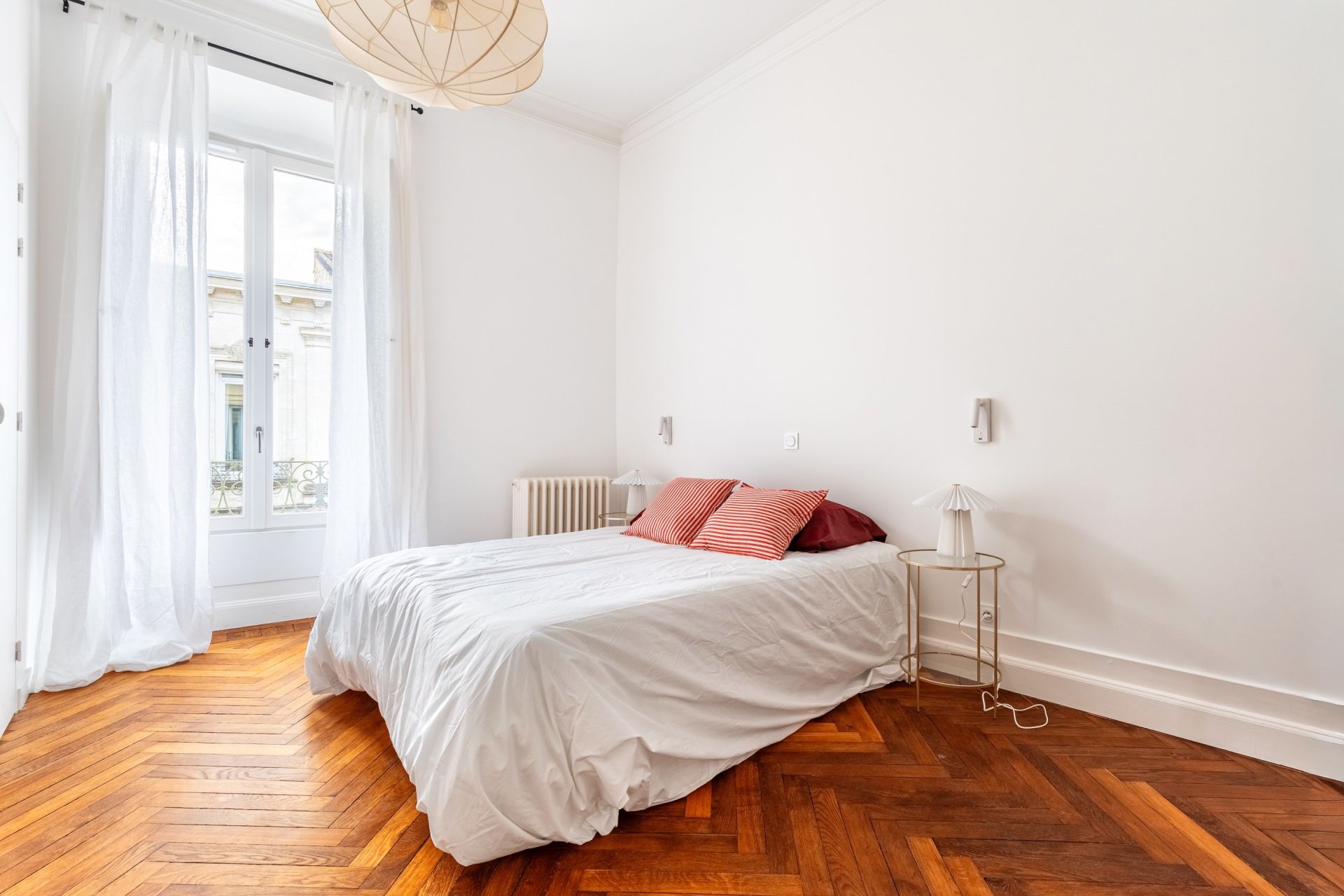 apartment 6 Rooms for sale on BORDEAUX (33000)