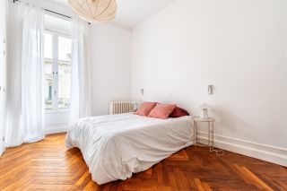 apartment 6 Rooms for sale on BORDEAUX (33000)