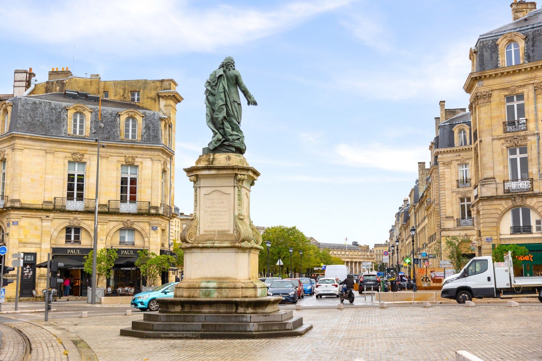 apartment 4 Rooms for sale on BORDEAUX (33000)