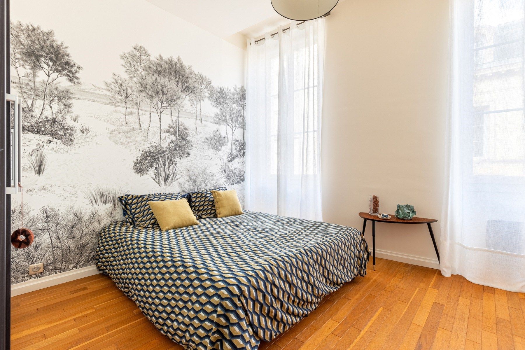 apartment 4 Rooms for sale on BORDEAUX (33000)