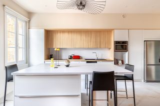 apartment 4 Rooms for sale on BORDEAUX (33000)