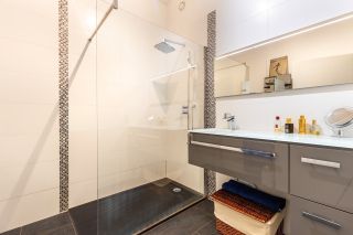 apartment 4 Rooms for sale on BORDEAUX (33000)