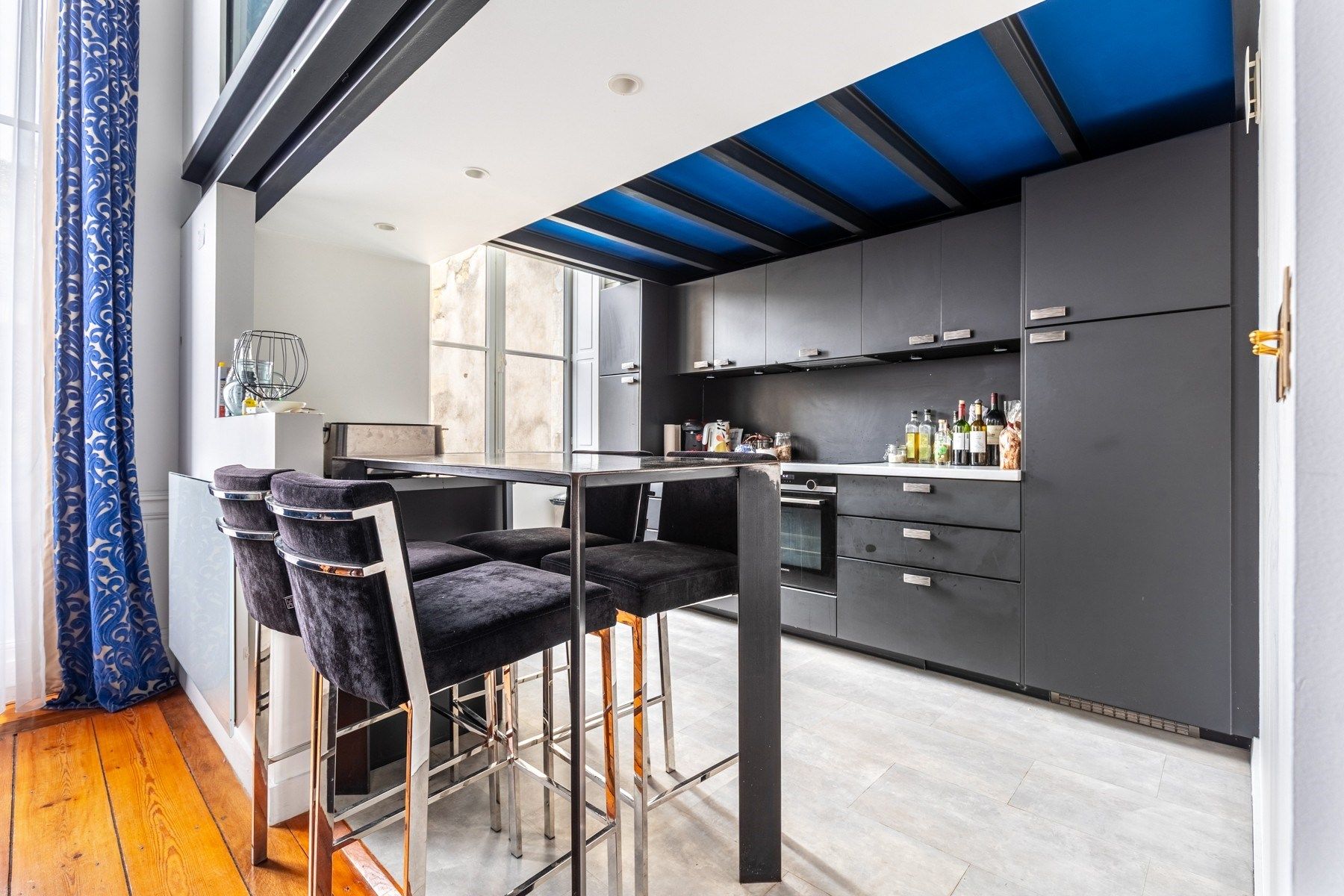 apartment 3 Rooms for sale on BORDEAUX (33000)