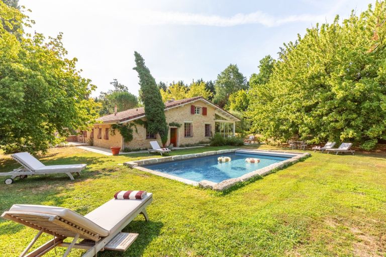 house 7 Rooms for sale on BORDEAUX (33000)