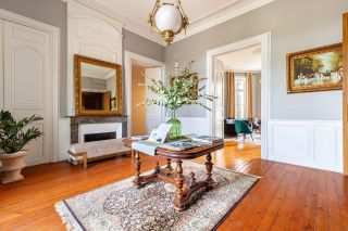 castle 12 Rooms for sale on BORDEAUX (33000)