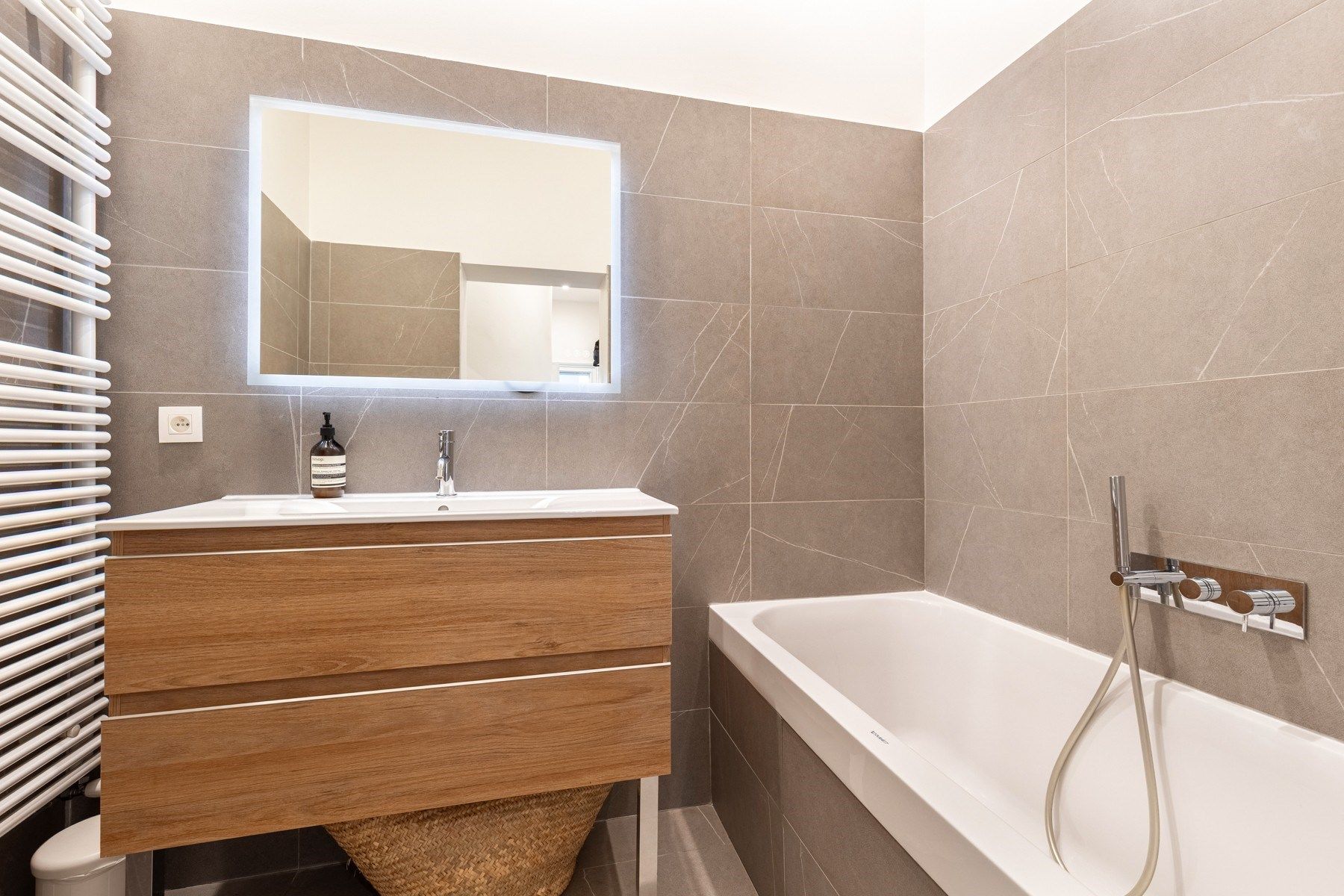 appartement 5 Pièces en vente sur BORDEAUX (33000)