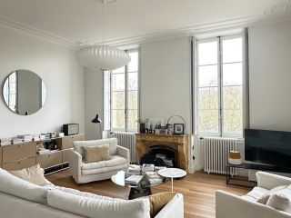 apartment 5 Rooms for sale on BORDEAUX (33000)