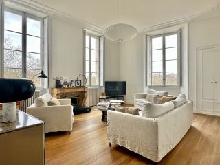 apartment 5 Rooms for sale on BORDEAUX (33000)