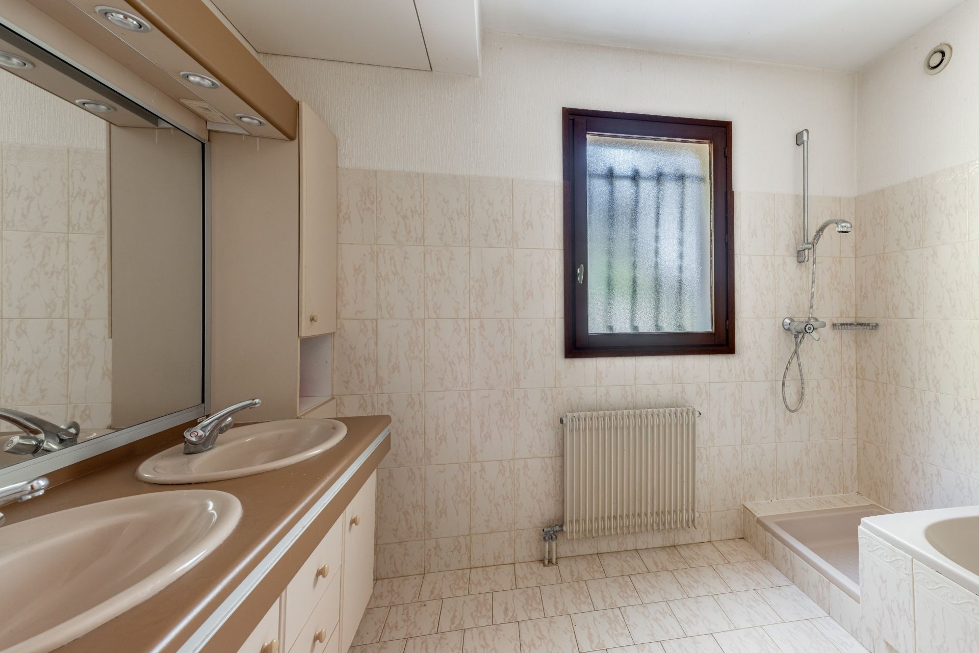 house 8 Rooms for sale on ARCACHON (33120)