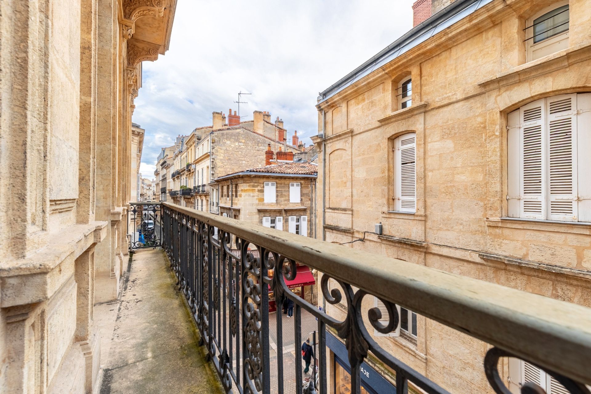 appartement 7 Pièces en vente sur BORDEAUX (33000)