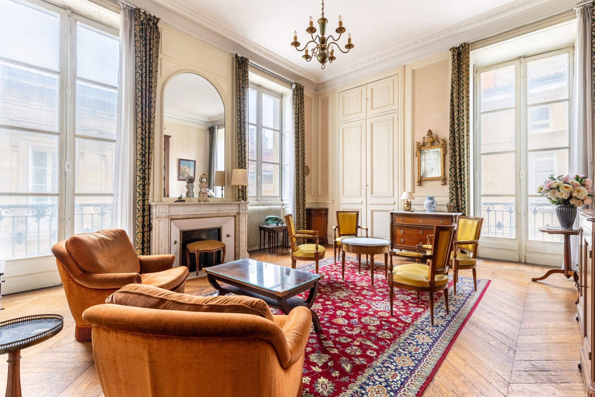 appartement 7 Pièces en vente sur BORDEAUX (33000)