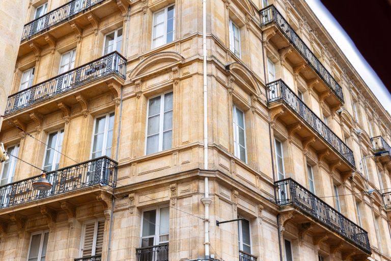 appartement 7 Pièces en vente sur BORDEAUX (33000)