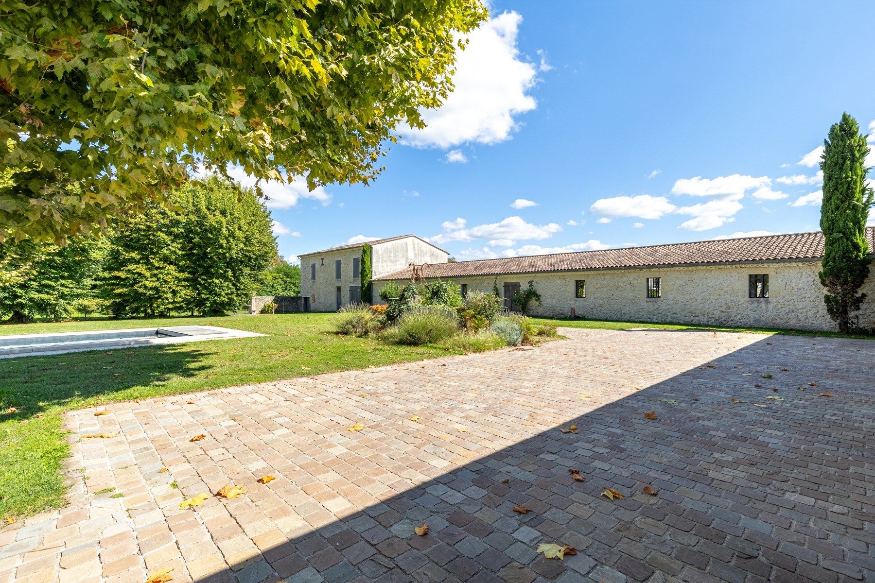 château 12 Pièces en vente sur BORDEAUX (33000)