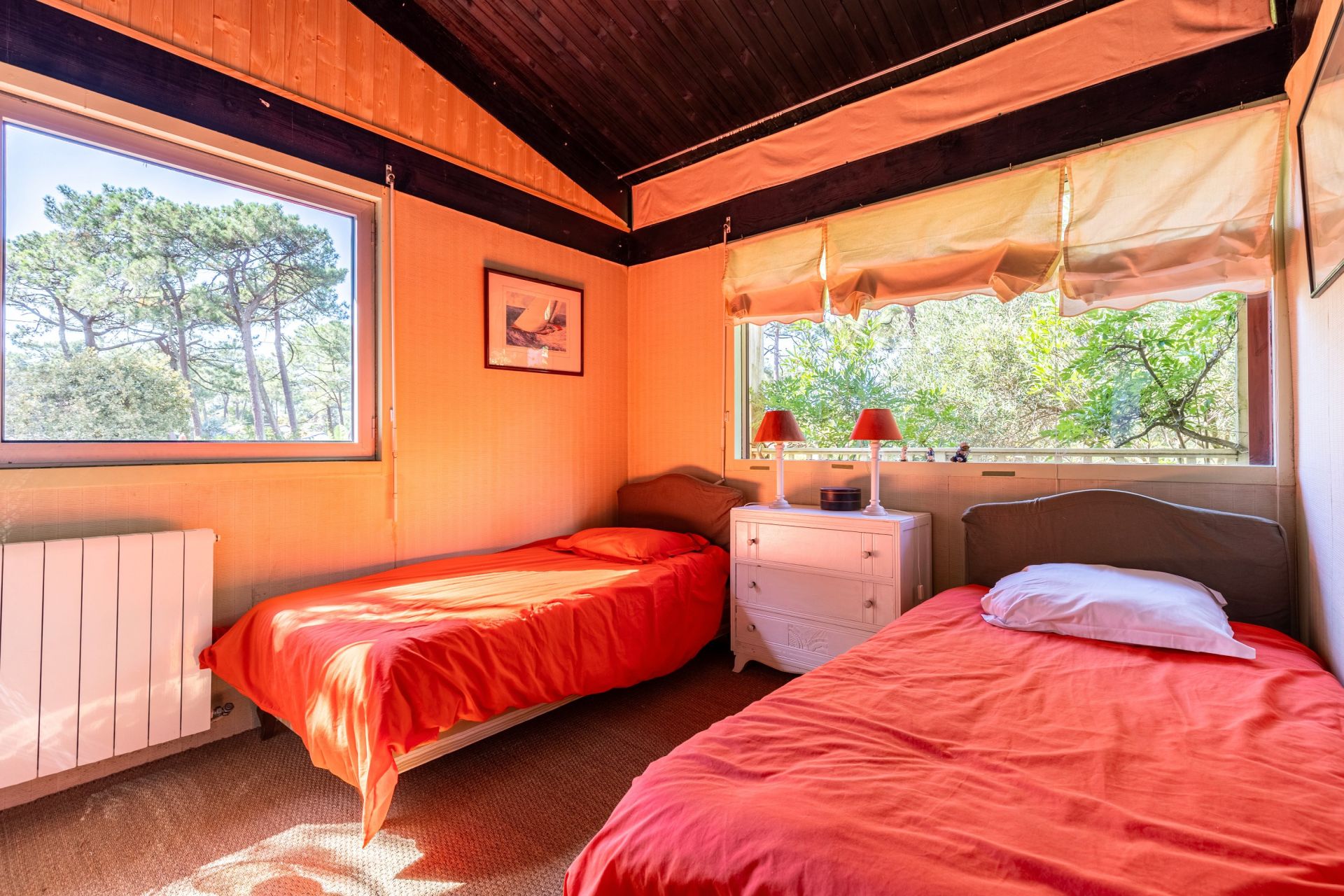 house 8 Rooms for sale on CAP FERRET (33970)