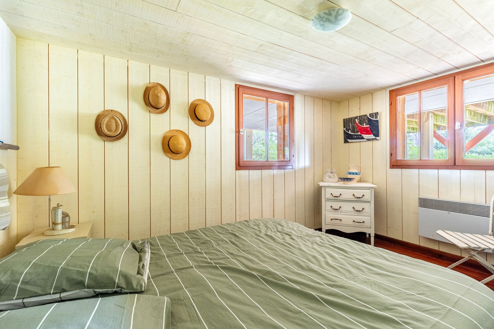 house 8 Rooms for sale on CAP FERRET (33970)