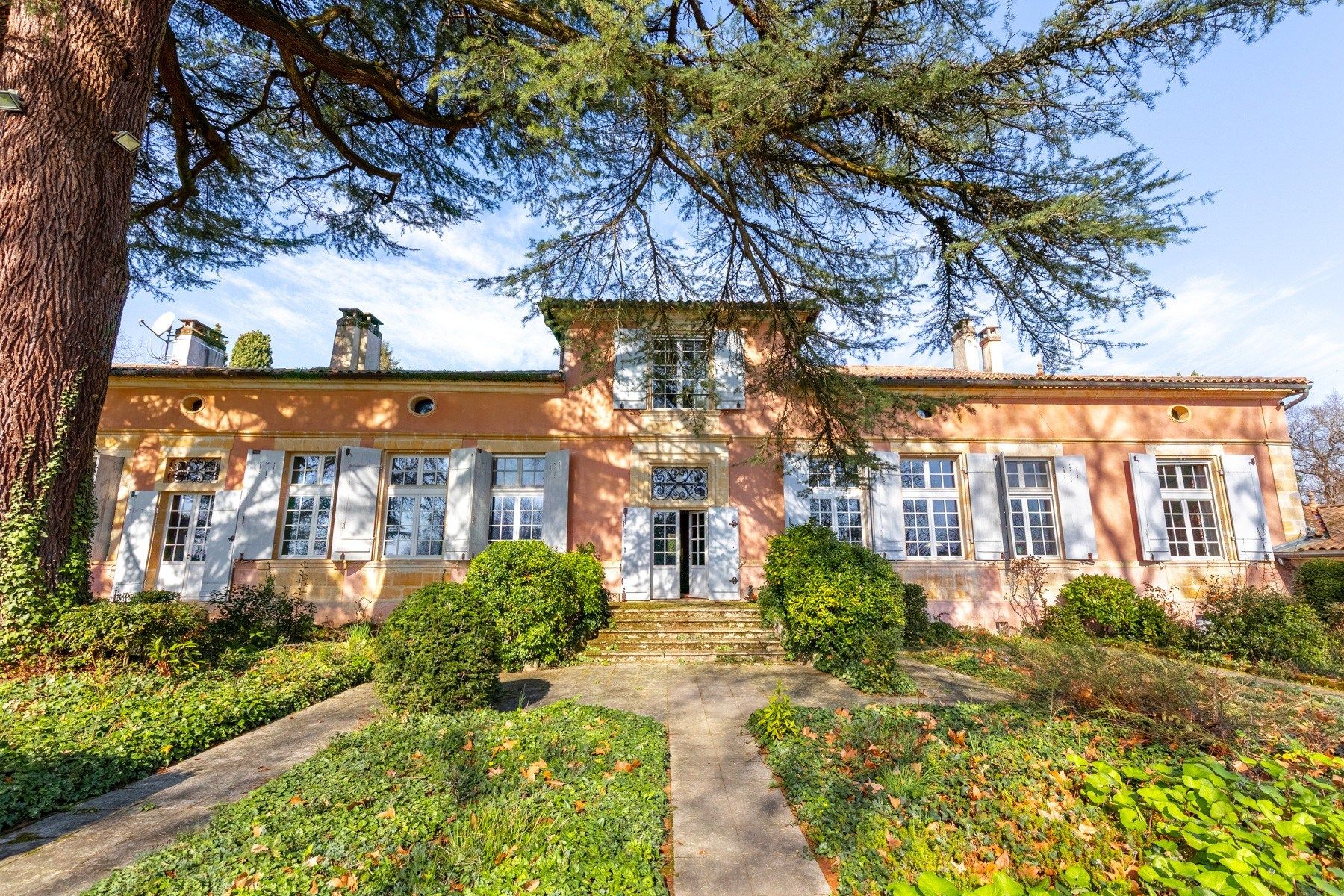 propriété 16 Pièces en vente sur BORDEAUX (33000)