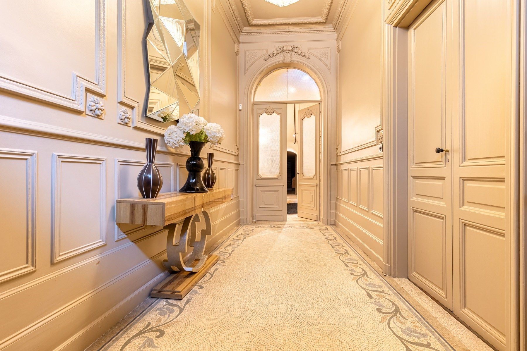 house 10 Rooms for sale on BORDEAUX (33000)