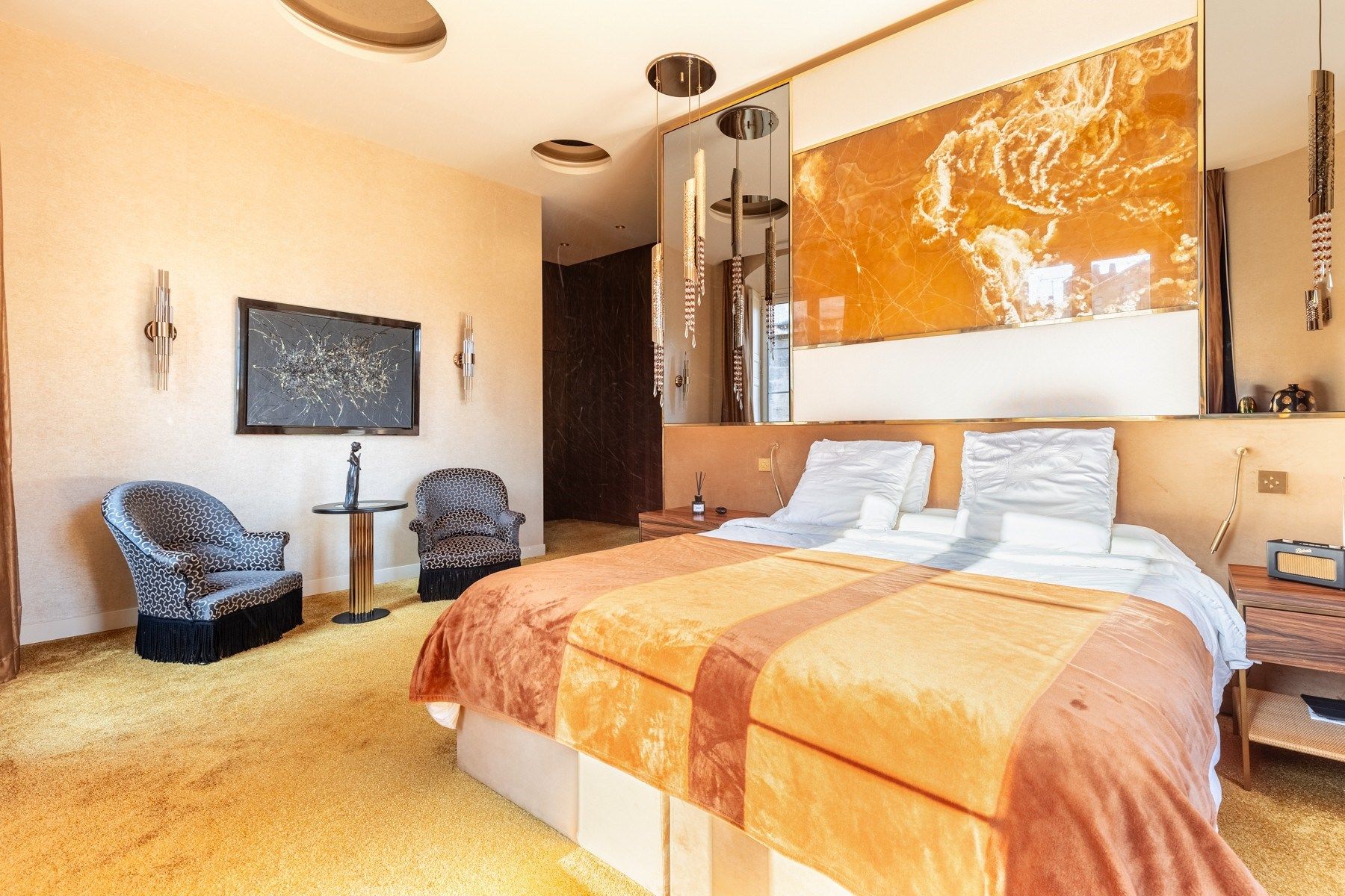 house 10 Rooms for sale on BORDEAUX (33000)