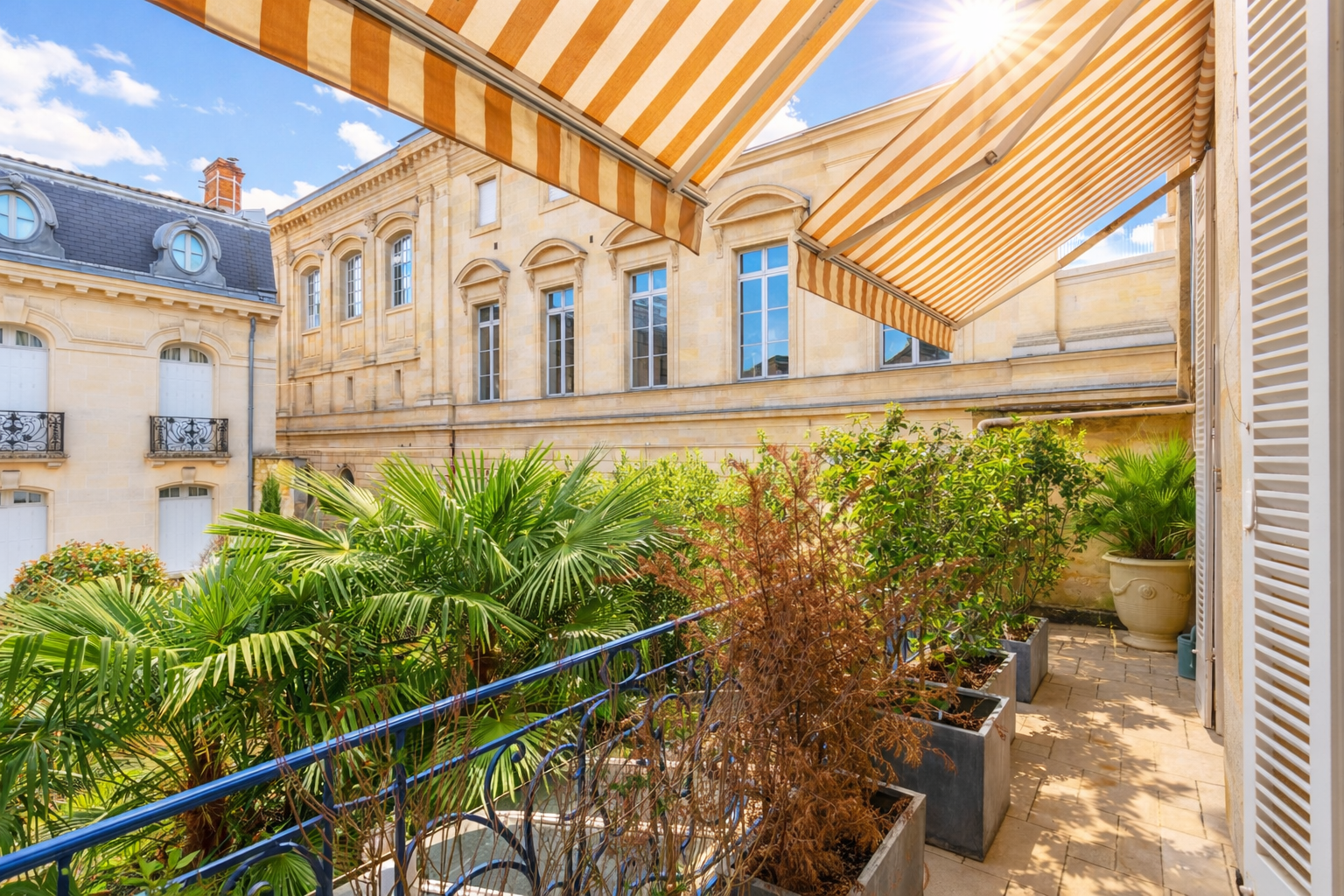 apartment 4 Rooms for sale on BORDEAUX (33000)