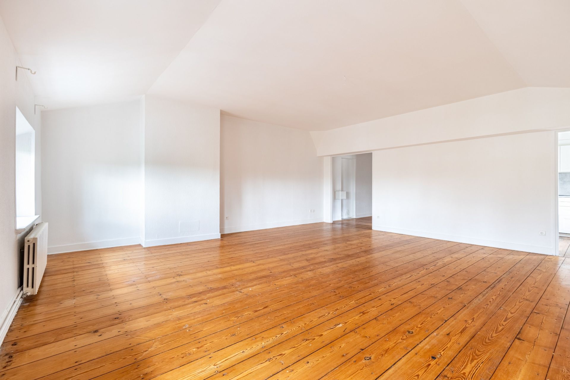 apartment 4 Rooms for sale on BORDEAUX (33000)
