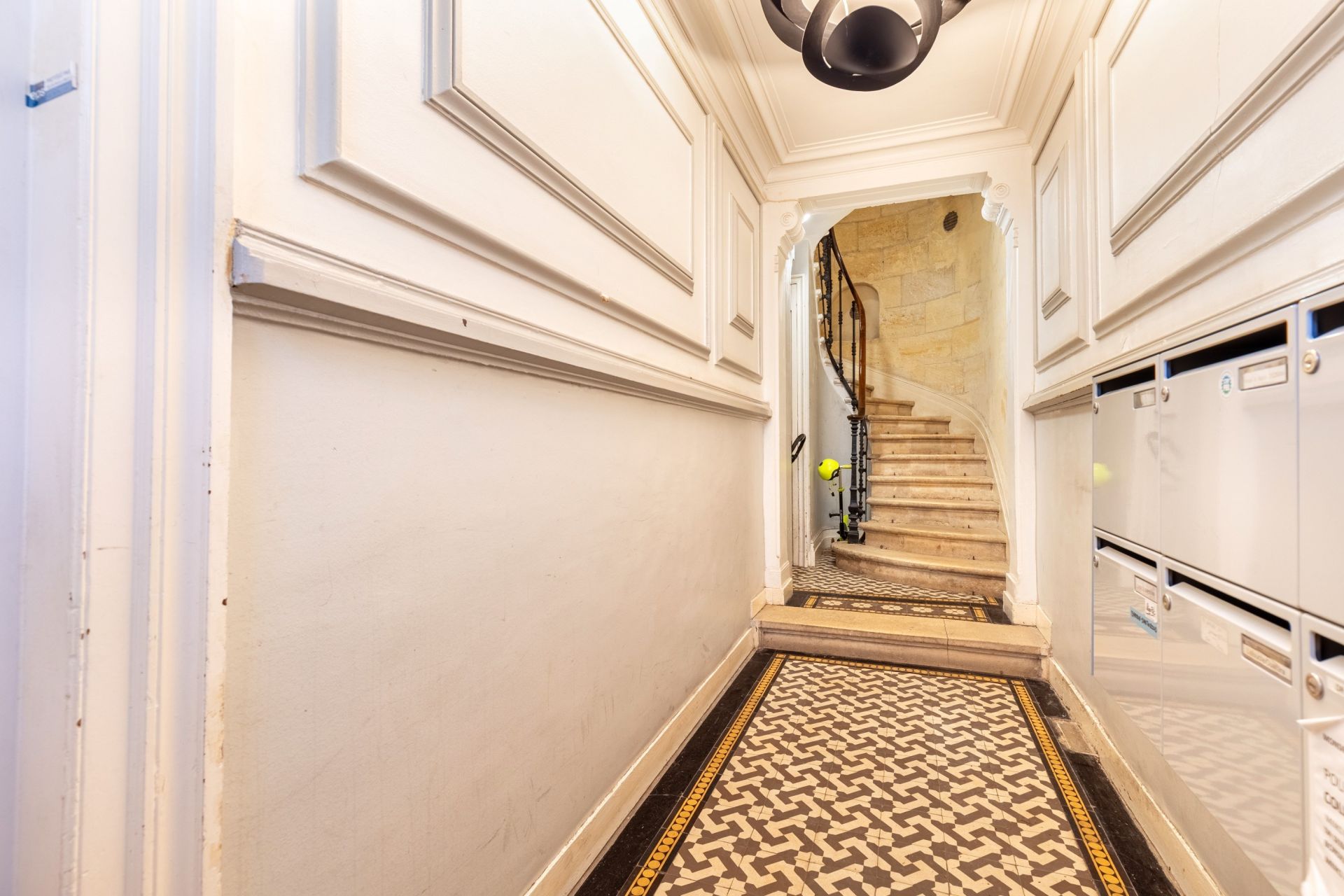 appartement 5 Pièces en vente sur BORDEAUX (33000)