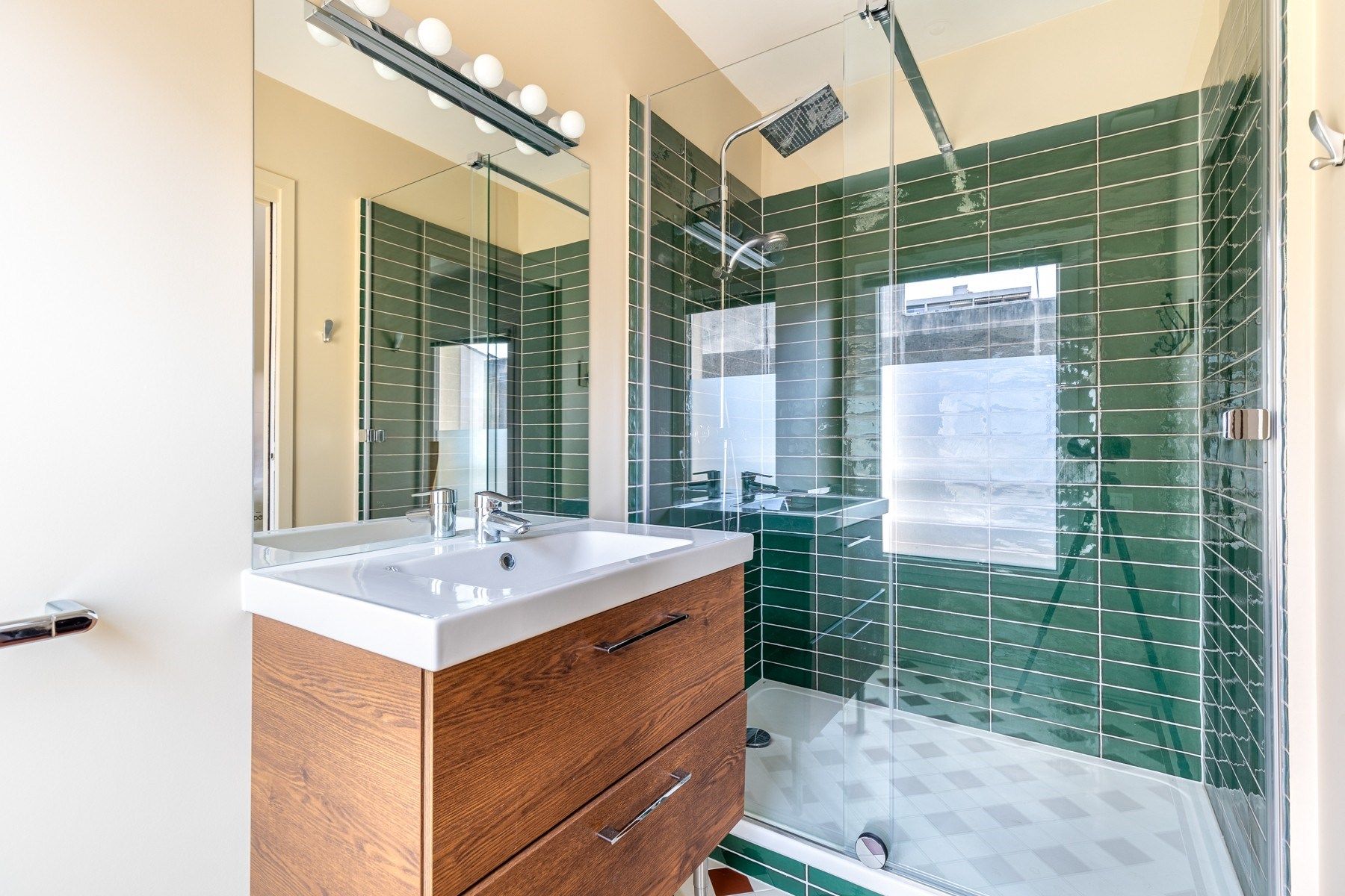 maison 8 Pièces en vente sur BORDEAUX (33000)