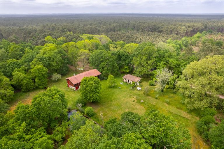 maison 6 Pièces en vente sur ARES (33740)