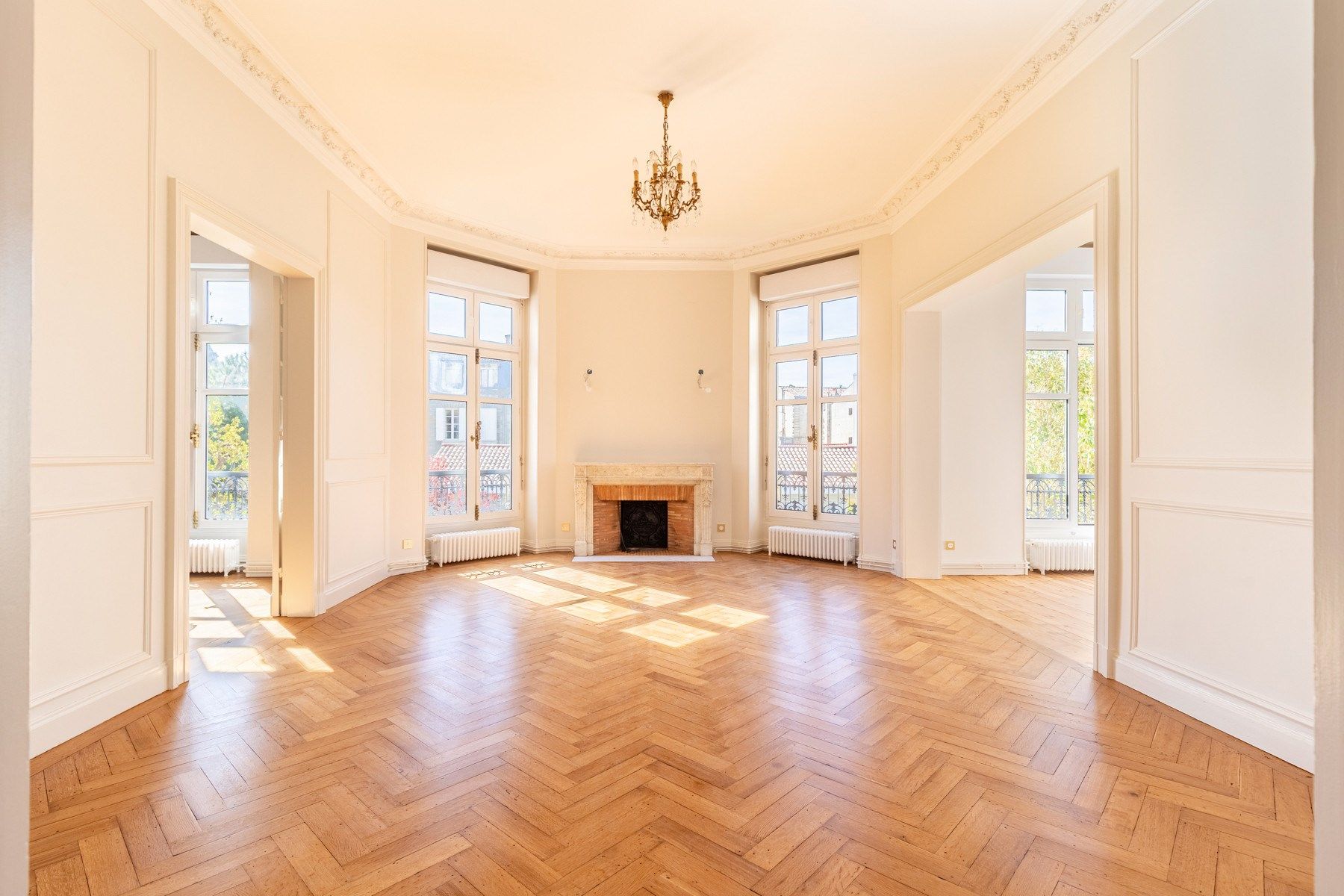 appartement 6 Pièces en vente sur BORDEAUX (33000)