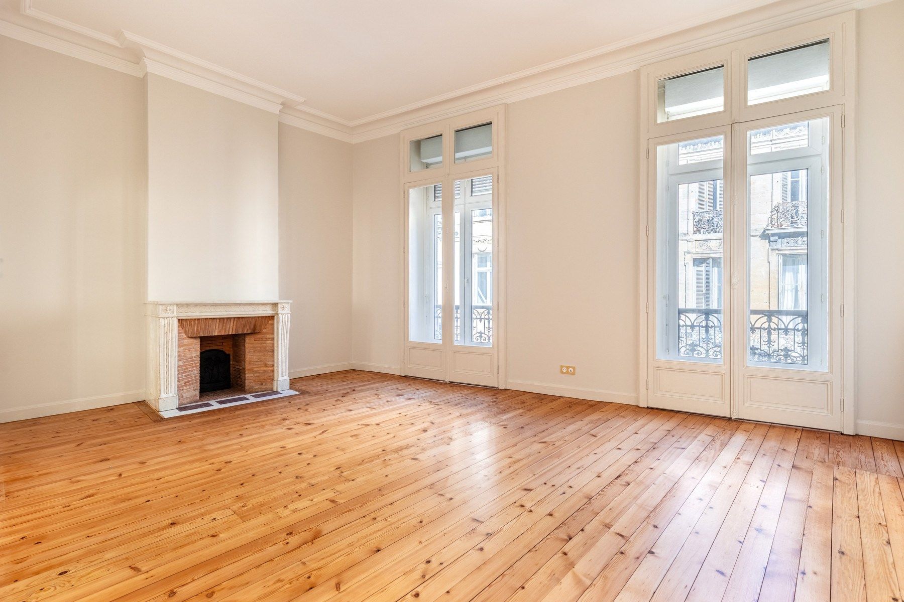 appartement 6 Pièces en vente sur BORDEAUX (33000)