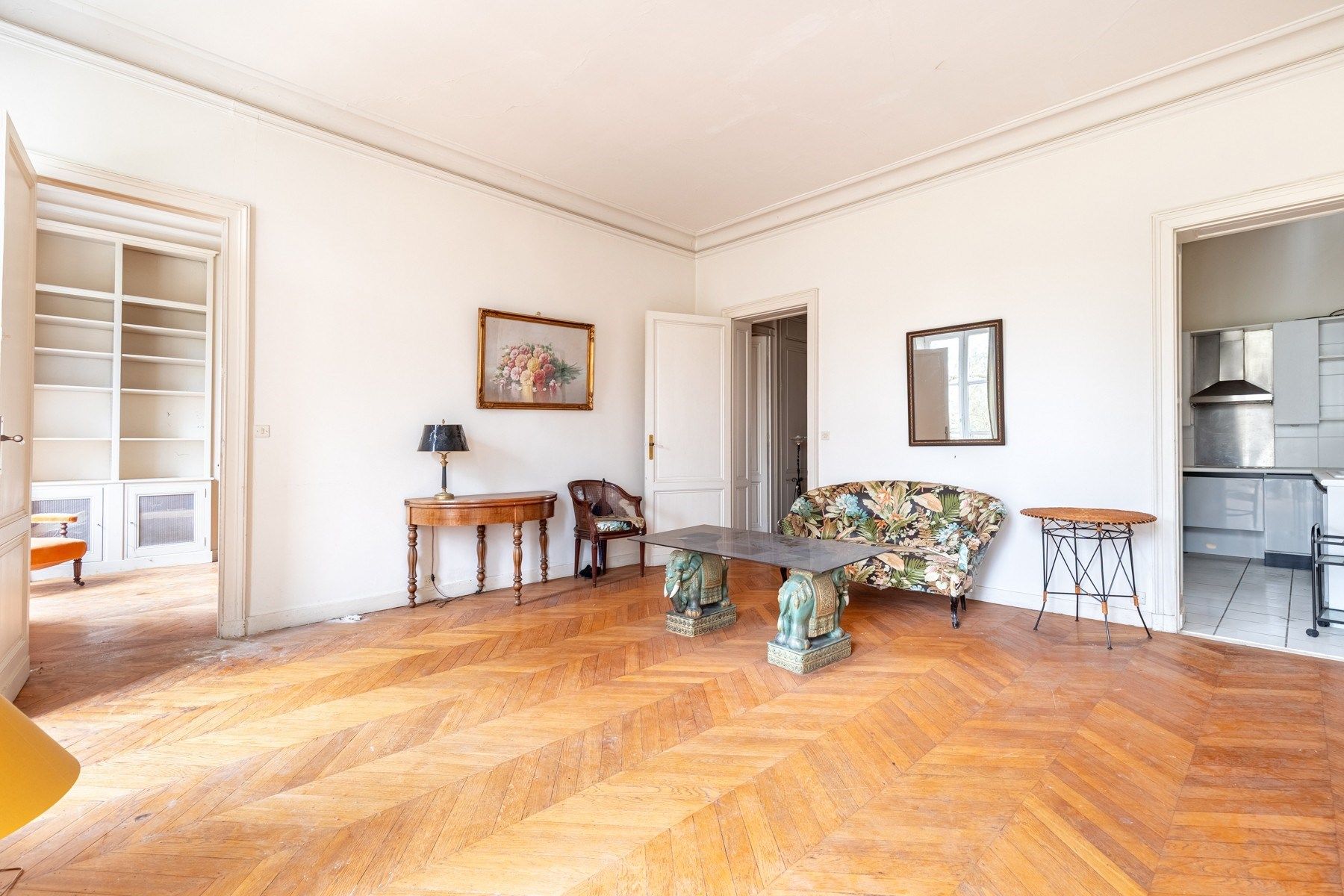 apartment 4 Rooms for sale on BORDEAUX (33000)