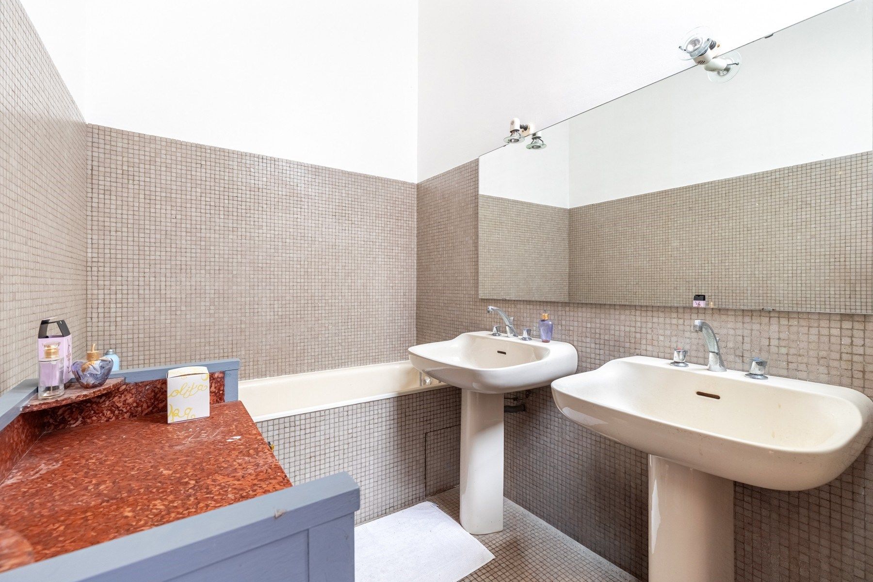 apartment 4 Rooms for sale on BORDEAUX (33000)