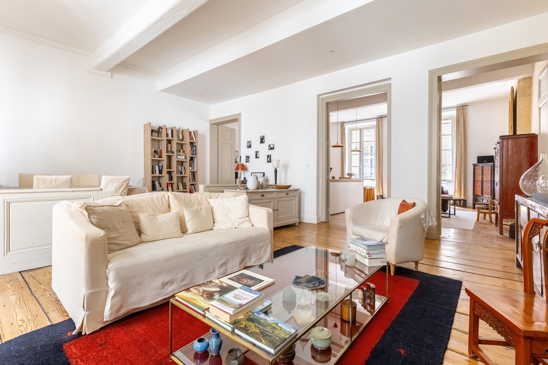 apartment 8 Rooms for sale on BORDEAUX (33000)
