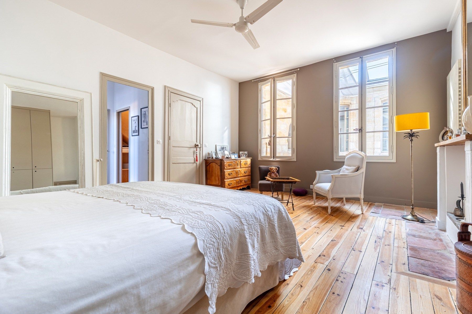 appartement 8 Pièces en vente sur BORDEAUX (33000)