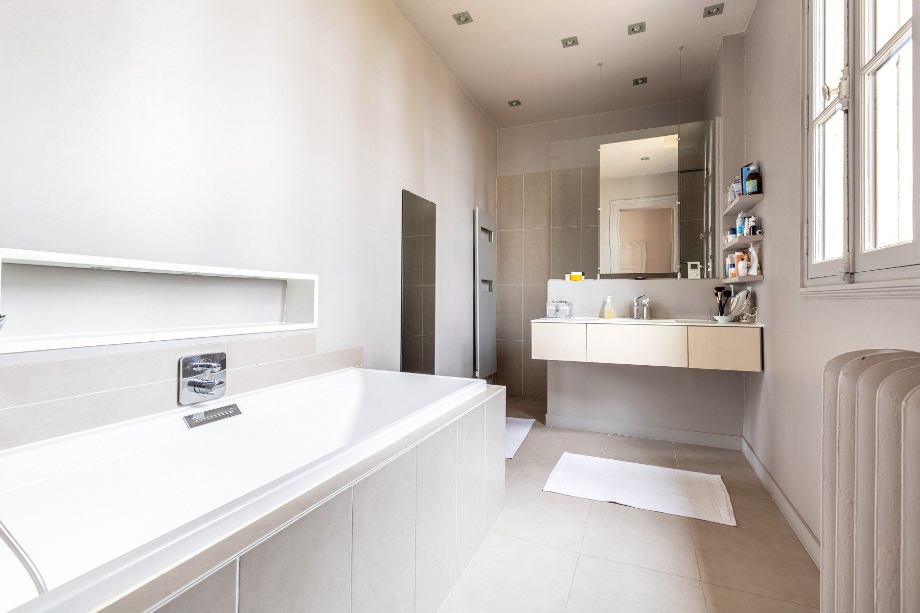 maison 8 Pièces en vente sur BORDEAUX (33000)