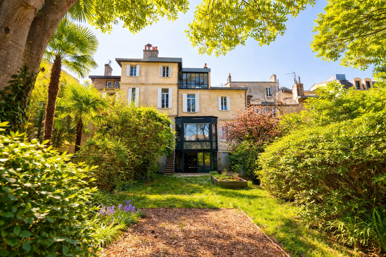 maison 10 Pièces en vente sur BORDEAUX (33000)
