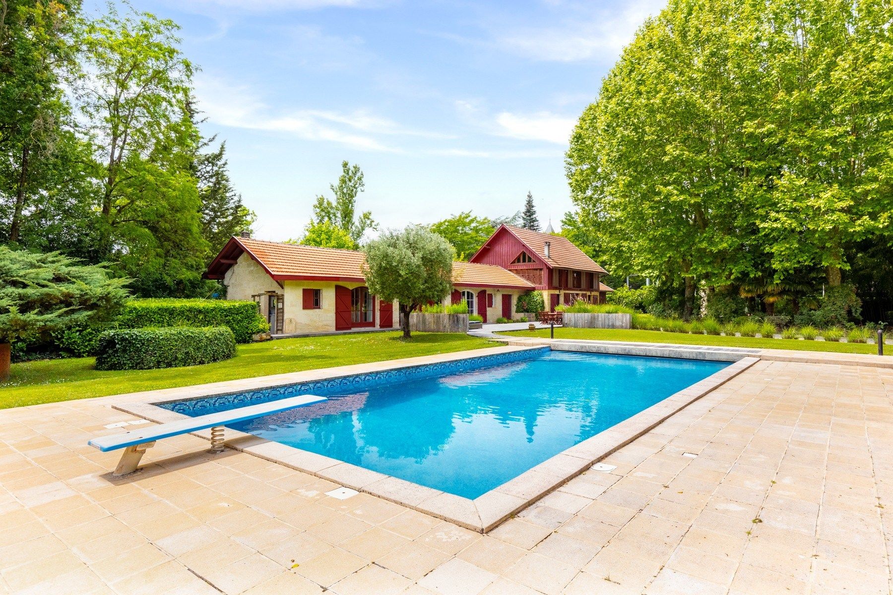 maison 7 Pièces en vente sur BORDEAUX (33000)