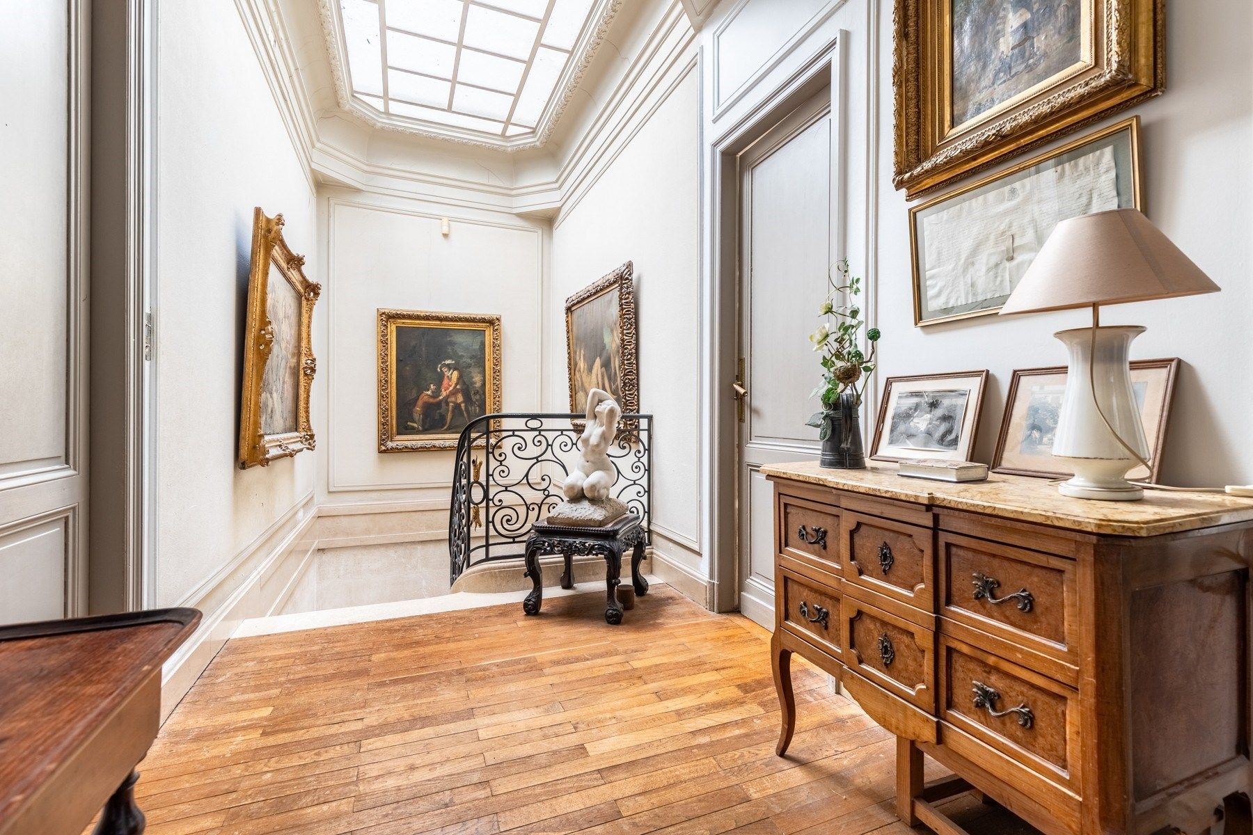 house 12 Rooms for sale on BORDEAUX (33000)
