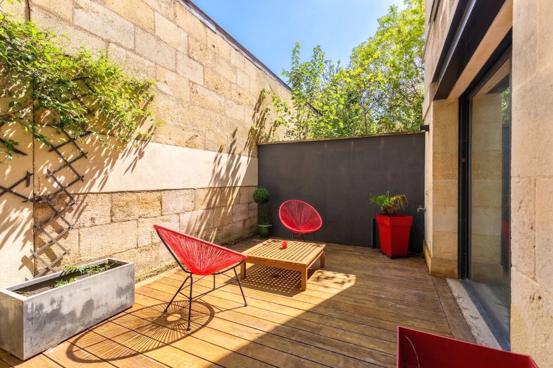 appartement 8 Pièces en vente sur BORDEAUX (33000)