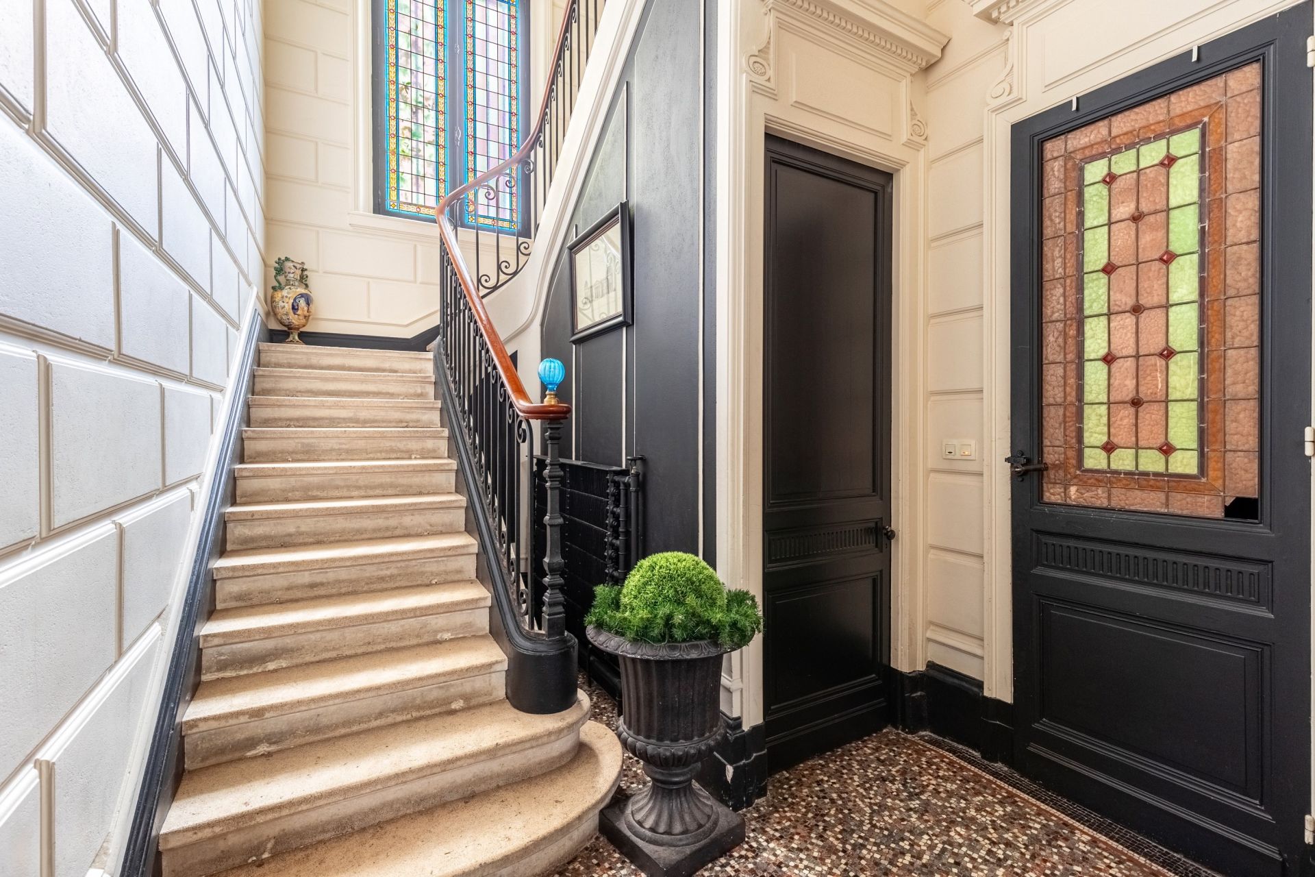 appartement 8 Pièces en vente sur BORDEAUX (33000)