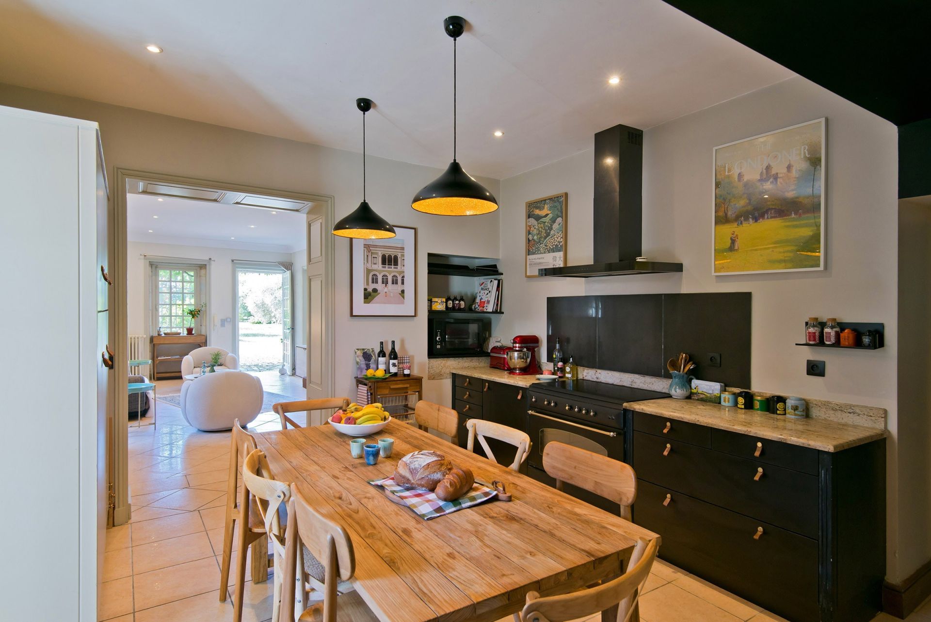 castle 12 Rooms for sale on BORDEAUX (33000)