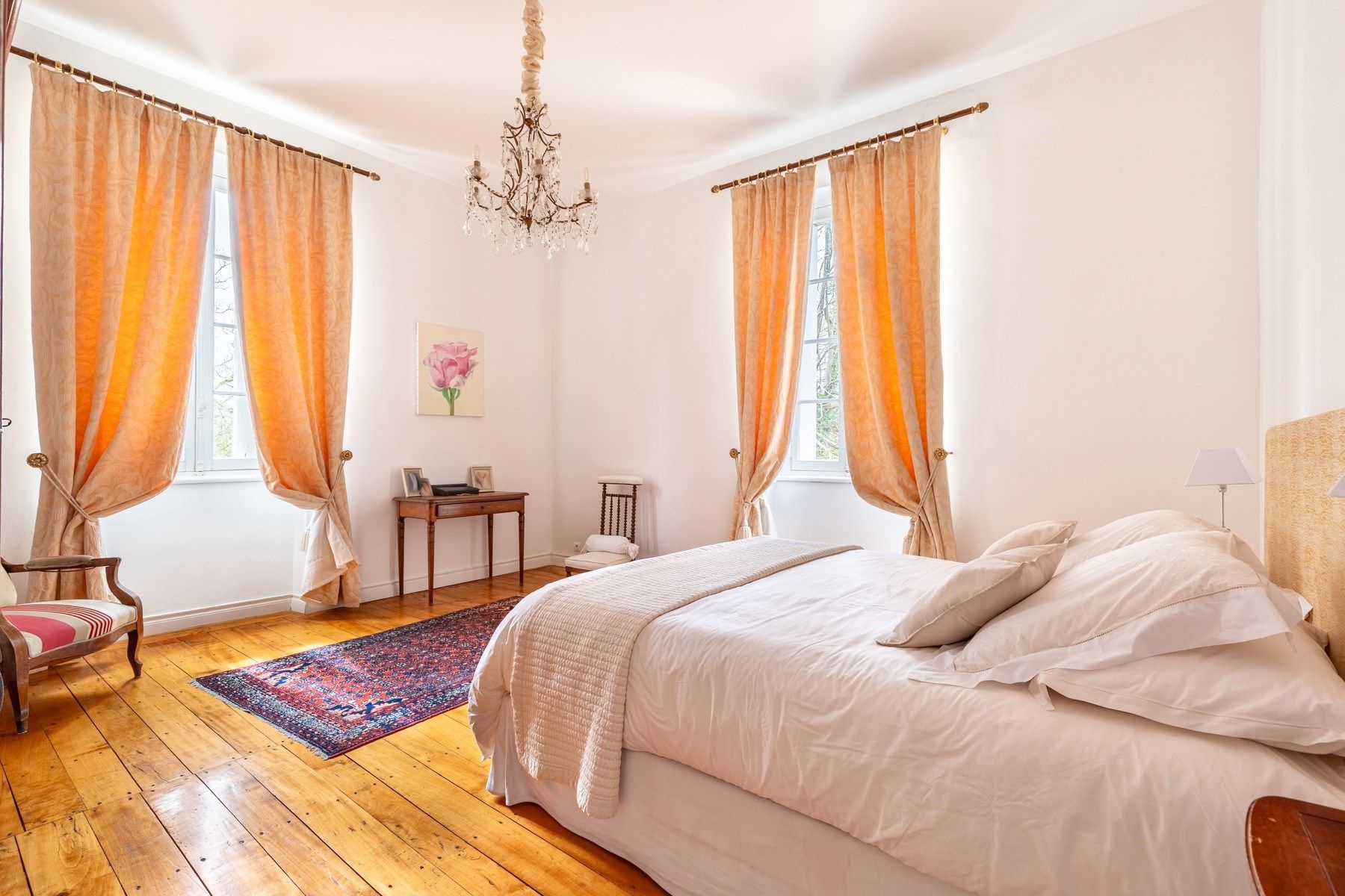 castle 9 Rooms for sale on BORDEAUX (33000)