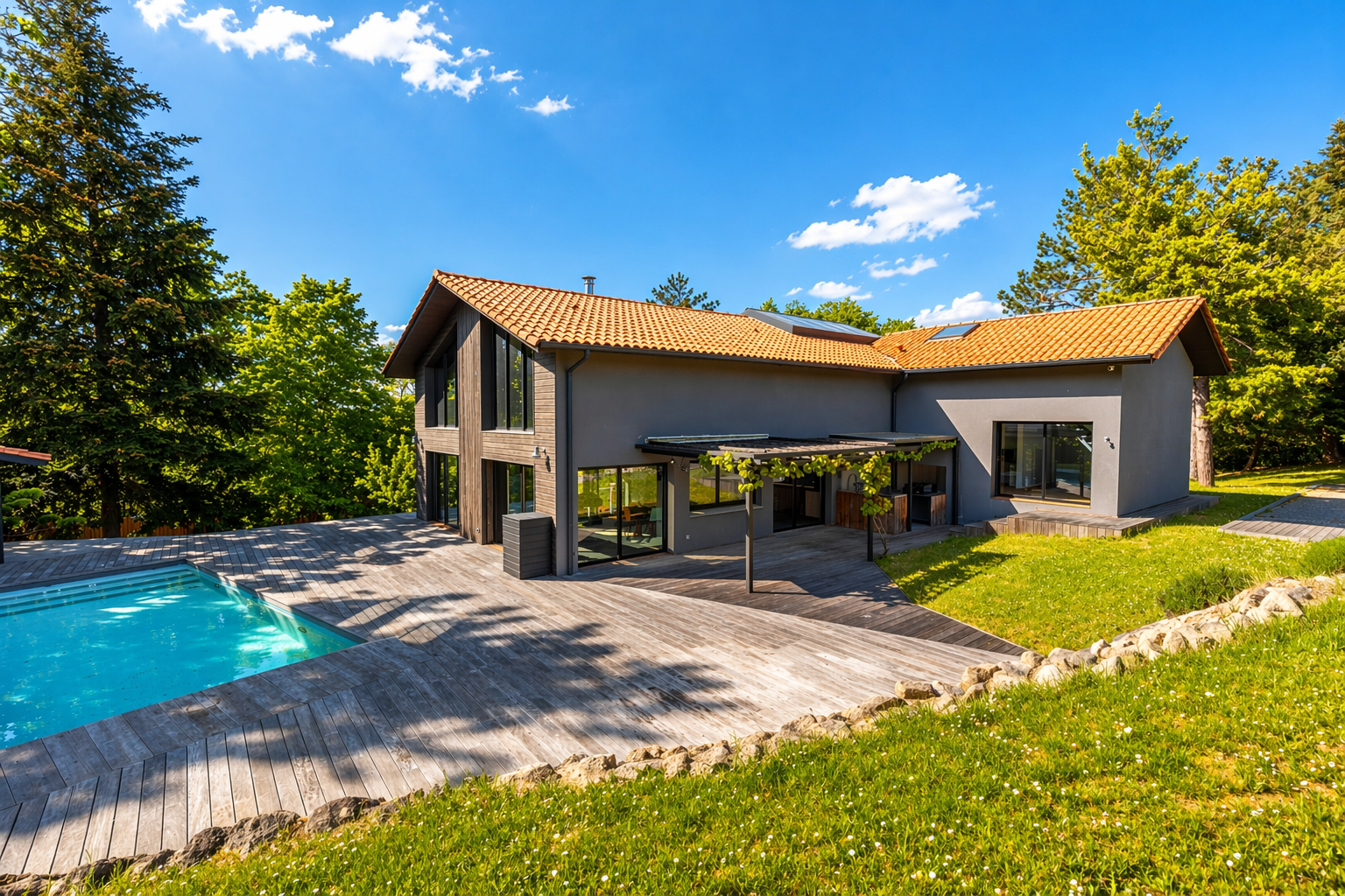 maison 10 Pièces en vente sur BORDEAUX (33000)