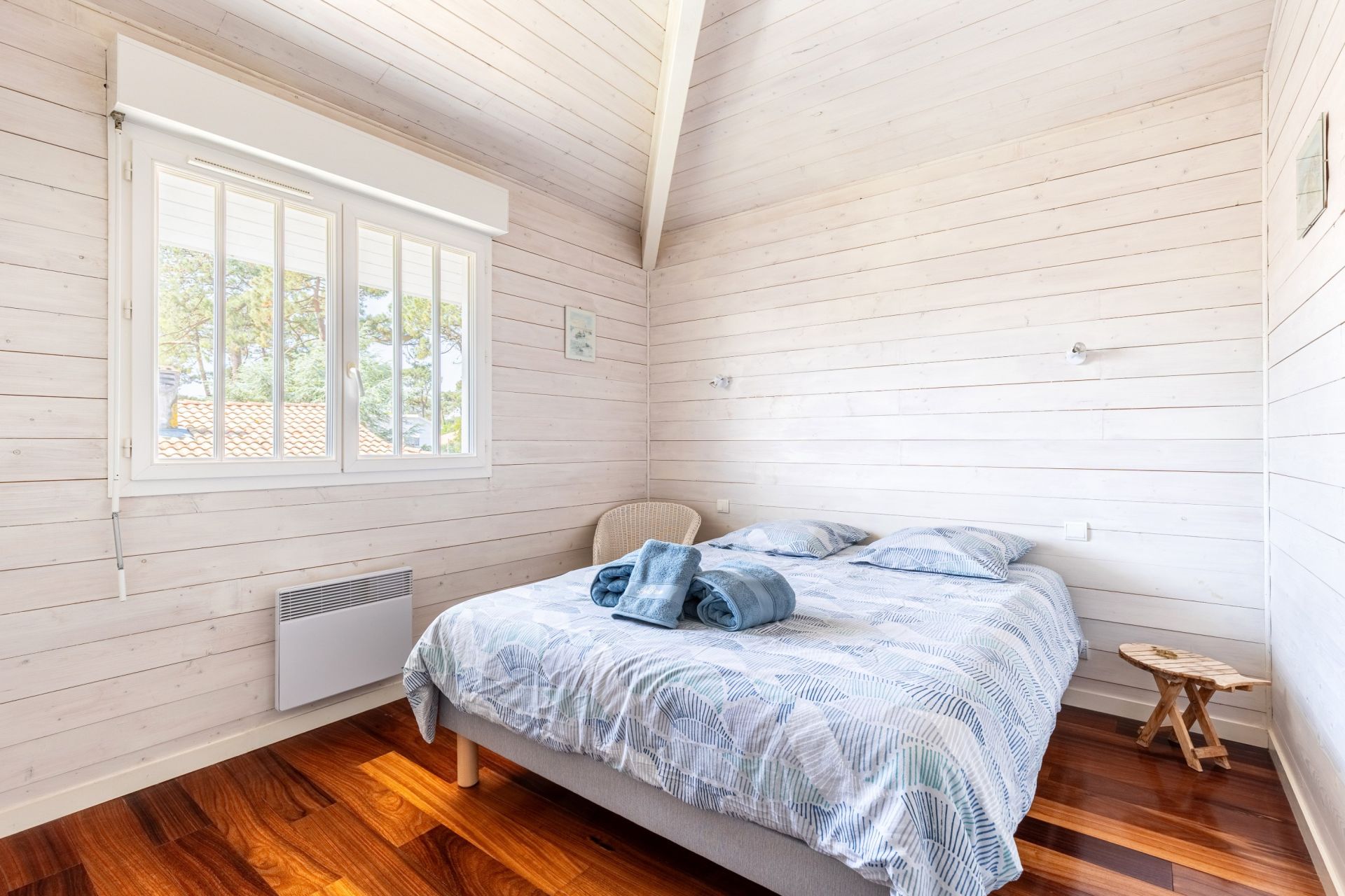 house 6 Rooms for sale on CAP FERRET (33970)